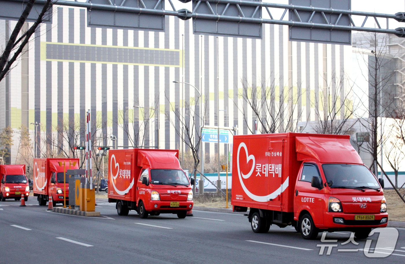 롯데글로벌로지스, 3Q 영업익 전년比 12% 증가한 241억 - 뉴스 썸네일 이미지