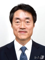 이재명 대통령이 14일 국민권익위원회 부위원장에 한삼석 국민권익위 상임위원을 임명했다. &#40;대통령실 제공. 재판매 및 DB 금지&#41; 2025.11.14/뉴스1 ⓒ News1 허경 기자