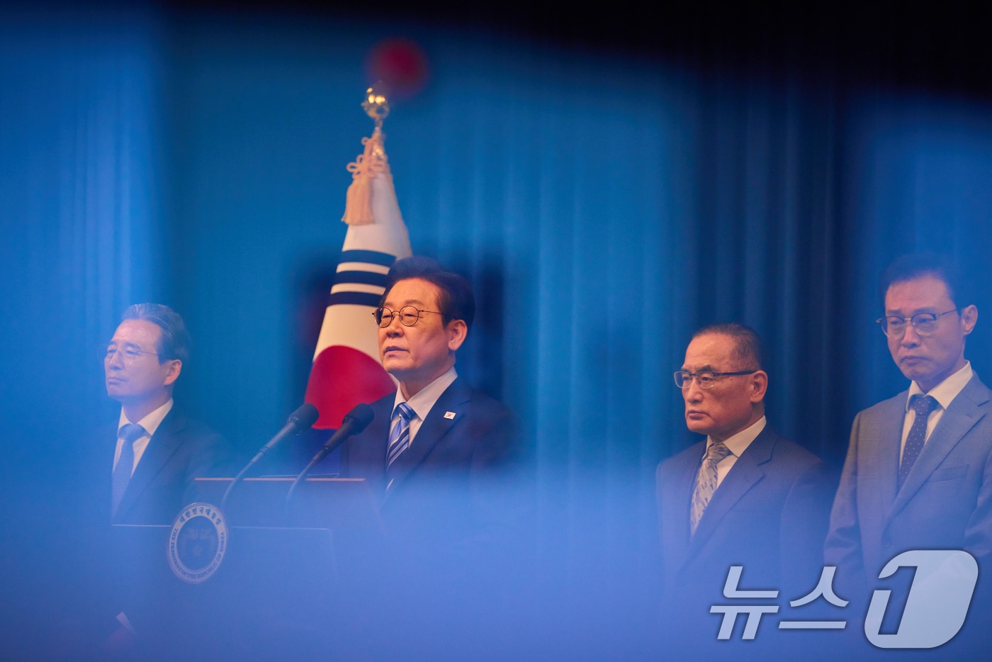 이재명 대통령이 지난 14일 서울 용산 대통령실 청사에서 한·미 팩트시트 타결 결과를 발표하고 있다. &#40;이재명 대통령 SNS. 재판매 및 DB 금지&#41; 2025.11.14/뉴스1 ⓒ News1 허경 기자