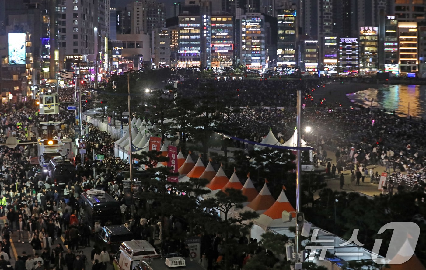 부산시, 불꽃축제 안전 점검…7000명 안전인력 투입