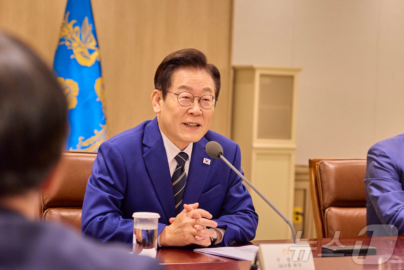 이재명 대통령이 지난 16일 서울 용산 대통령실 청사에서 열린 한미 관세협상 후속 민관 합동회의에서 발언하고 있다. (대통령실 제공. 재판매 및 DB 금지) 2025.11.16/뉴스1 ⓒ News1 이재명 기자