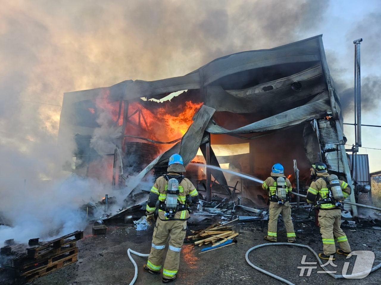 화재 현장. (경기도소방재난본부 제공. 재판매 및 DB 금지) 2025.11.18/뉴스1