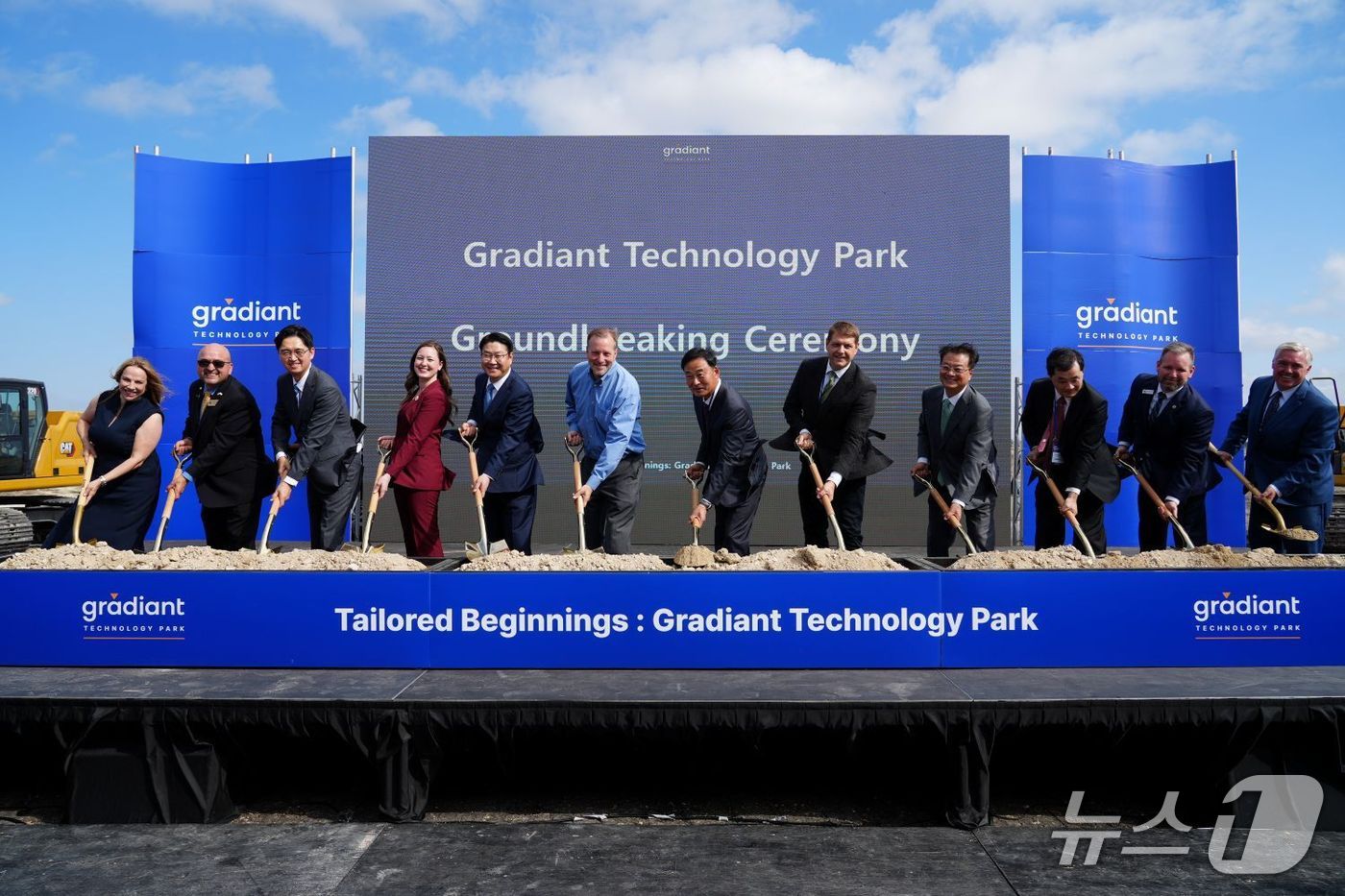 아이마켓코리아, 美 '그래디언트 테크놀로지 파크' 착공식 개최 - 뉴스 썸네일 이미지
