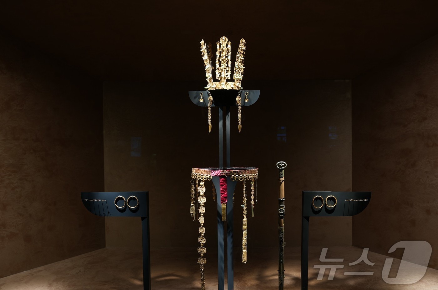 경북문화관광공사가 APEC 정상회의 성과를 관광으로 확장하기 위해 '경주 APEC 트레일' 1박2일 상품을 출시했다.(경북관광공사 제공. 재판매 및 DB금지) /뉴스1