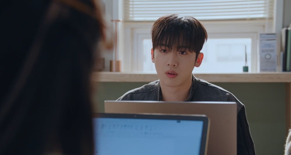 웨이브 오리지널 '제4차 사랑혁명' 방송 화면 캡처