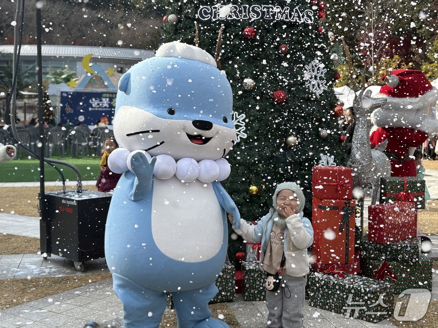 진주 진양호 공원 눈꽃축제 장면(진주시 제공. 재판매 및 DB금지).