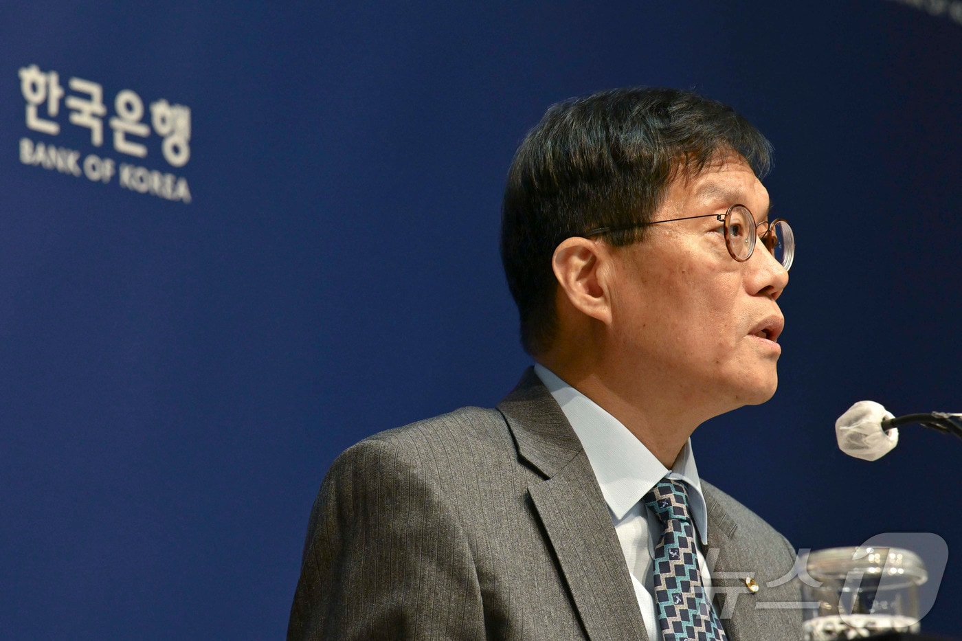 이창용 한국은행 총재가 27일 서울 중구 한국은행에서 열린 기자간담회에서 취재진의 질문에 답하고 있다. 2025.11.27. 강예진 기자 2025.11.27/뉴스1 ⓒ News1 이호윤 기자