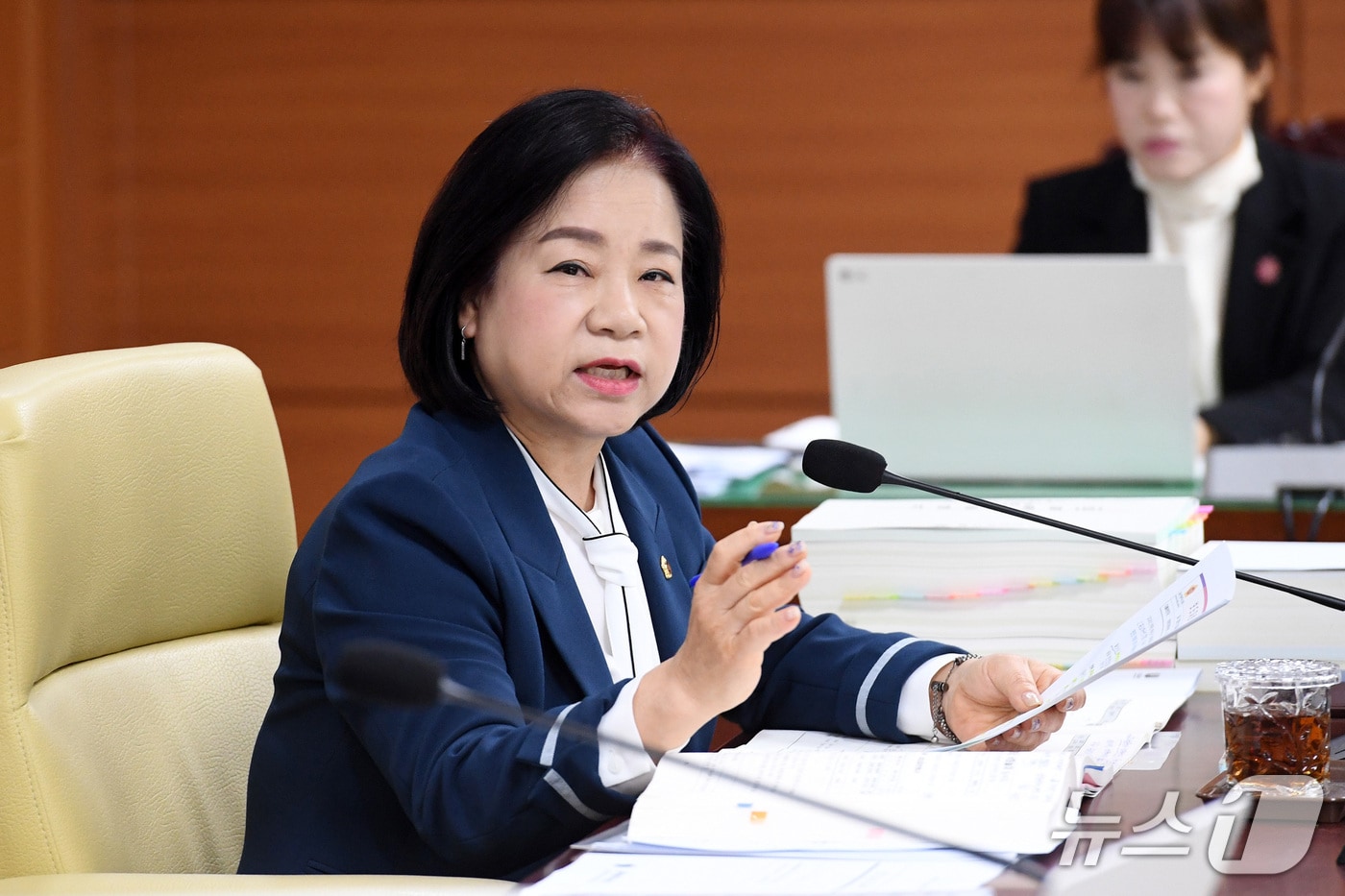 질의하는 손명희 울산시의원.&#40;울산시의회 제공. 재판매 및 DB금지&#41;/뉴스1