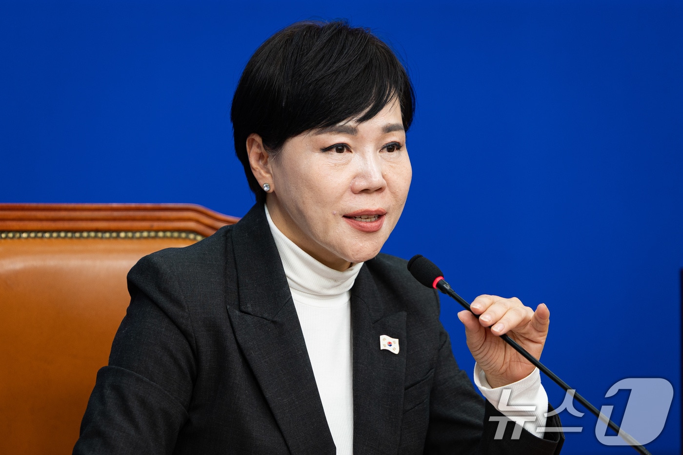 전현희 더불어민주당 사법불신 극복·사법행정 정상화 TF 위원장이 3일 서울 여의도 국회에서 열린 사법불신 극복·사법행정 정상화 TF 출범식에서 모두 발언을 하고 있다. 2025.11.3/뉴스1 ⓒ News1 유승관 기자