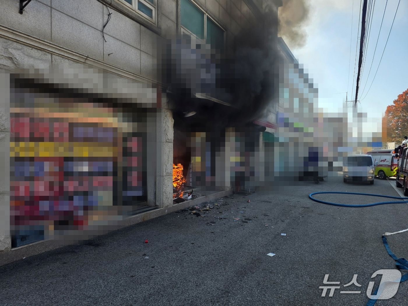 화재 현장. &#40;경기도소방재난본부 제공. 재판매 및 DB 금지&#41; 2025.11.3/뉴스1