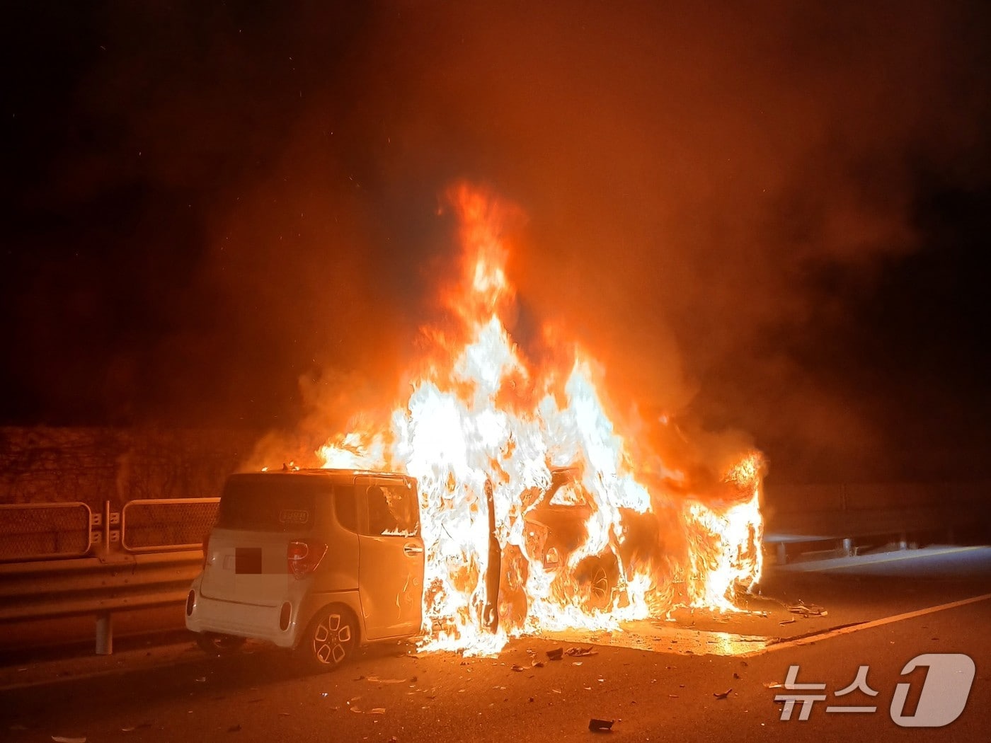 사고 현장 모습.(전북 소방 제공. 재판매 및 DB 금지)