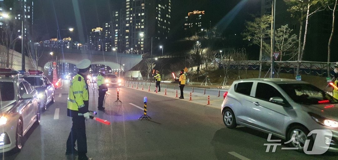 교통법규 위반 단속 사진.&#40;청주상당경찰서 제공. 재판매 및 DB금지&#41;/뉴스1