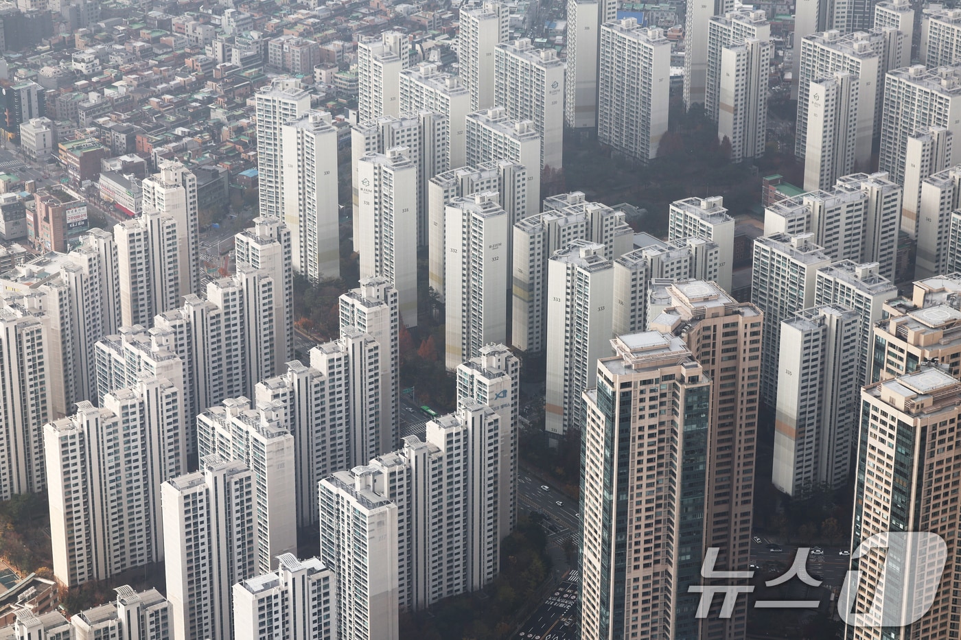 11월 아파트 분양가 ㎡당 첫 800만원 돌파…소형·중형 모두 최고치