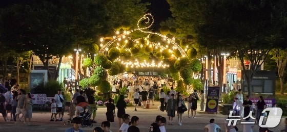 하절기 진행된 울산 스토리 야시장 모습. &#40;울산시 제공 재판매 및 DB 금지&#41; /뉴스1