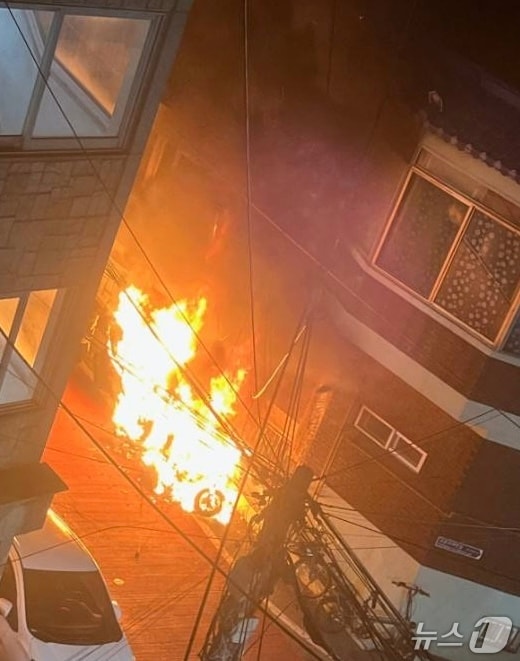 화재 현장. &#40;경기도소방재난본부 제공. 재판매 및 DB 금지&#41; 2025.11.4/뉴스1