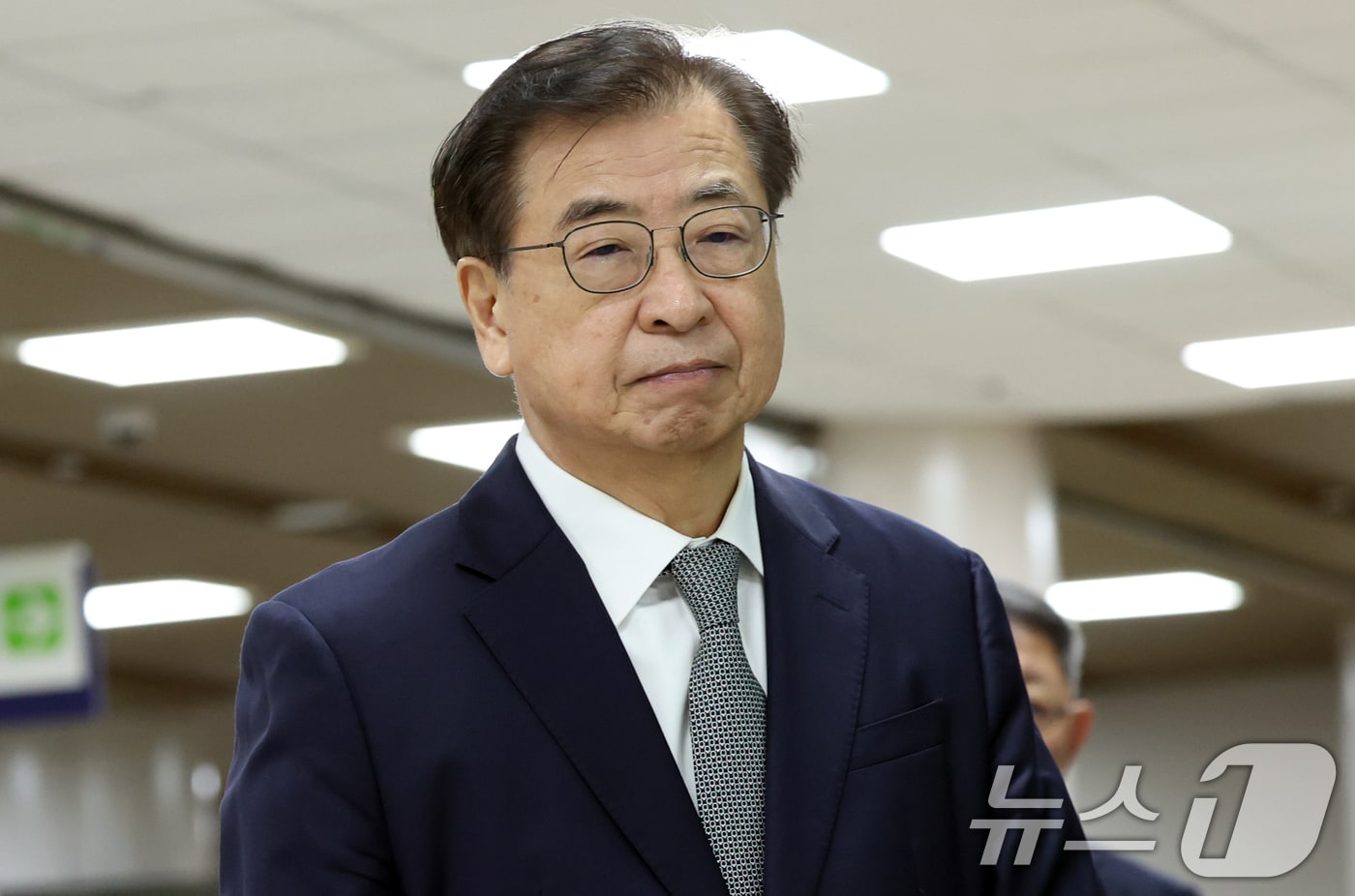 서훈 전 국가안보실장이 5일 오전 서울 서초구 서울중앙지방법원에서 열린 ‘서해 공무원 피격 은폐 의혹’ 결심 공판에 출석하고 있다. ⓒ News1 김명섭 기자