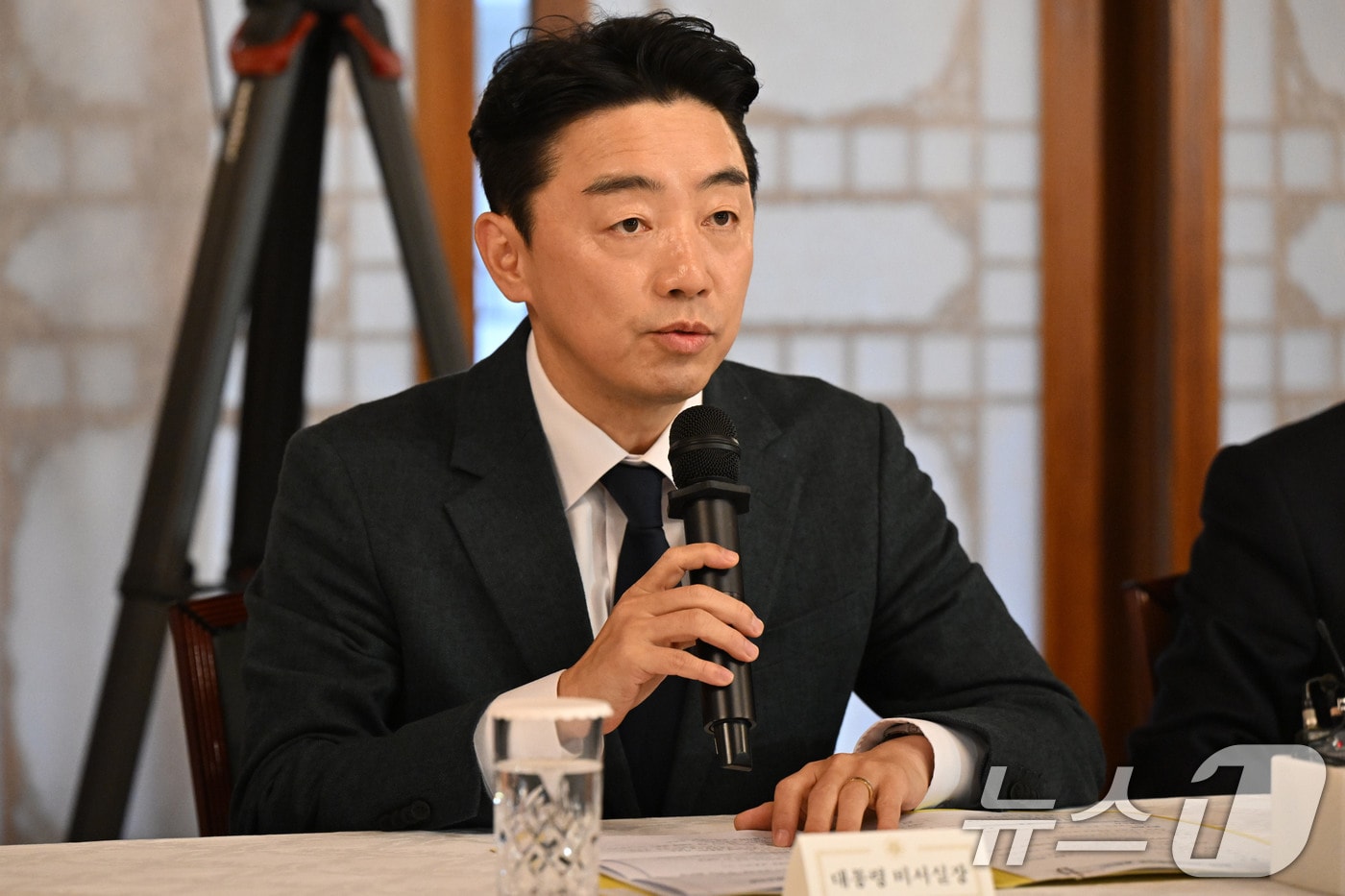 강훈식 대통령비서실장이 9일 서울 종로구 총리공관에서 열린 고위당정협의회에 참석해 발언하고 있다. (공동취재) 2025.11.9/뉴스1 ⓒ News1 이광호 기자