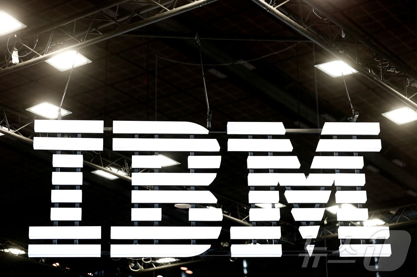 IBM로고 ⓒ 로이터=뉴스1
