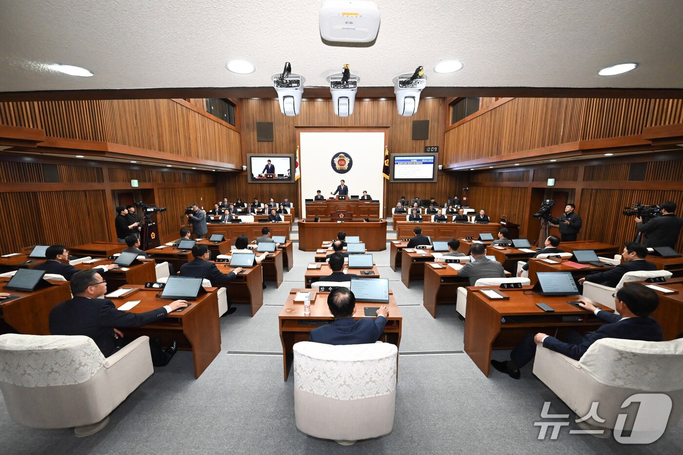 울산시의회는 12일 본회의장에서 제260회 제2차 정례회 제3차 본회의를 열고 있다.(울산시의회 제공. 재판매 및 DB금지)/뉴스1