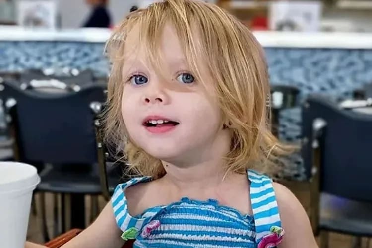 반려견에게 공격당해 사망한 록린 로즈 맥과이어(2). (고펀드미 갈무리)