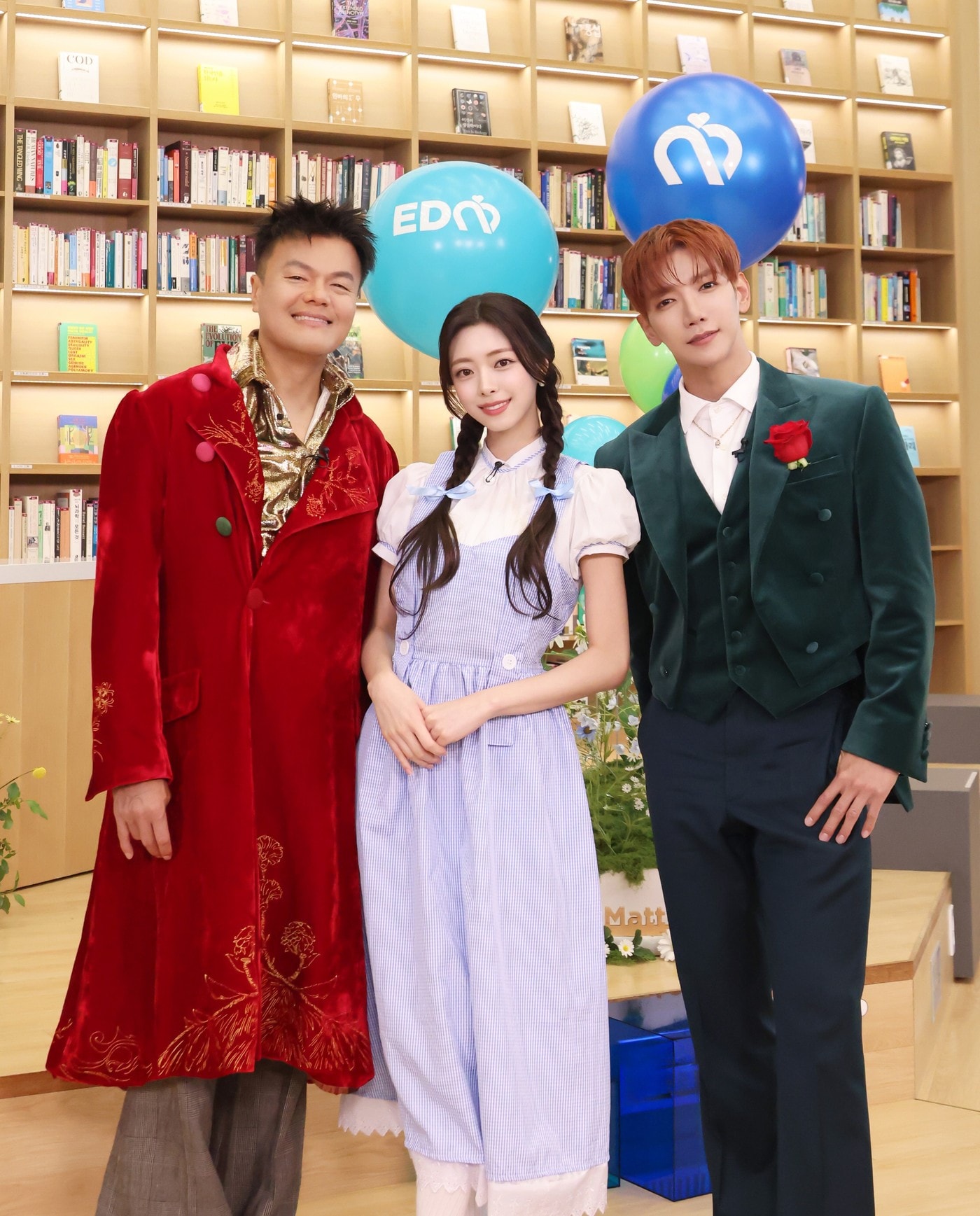 박진영(왼쪽부터) 유나 준케이/JYP 제공