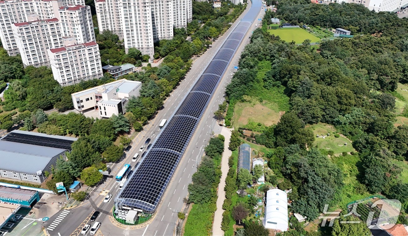 경기 군포시 대야지하차도 방음터널 태양광 일체형 방음판. (군포시 제공. 재판매 및 DB 금지) 2025.12.17/뉴스1