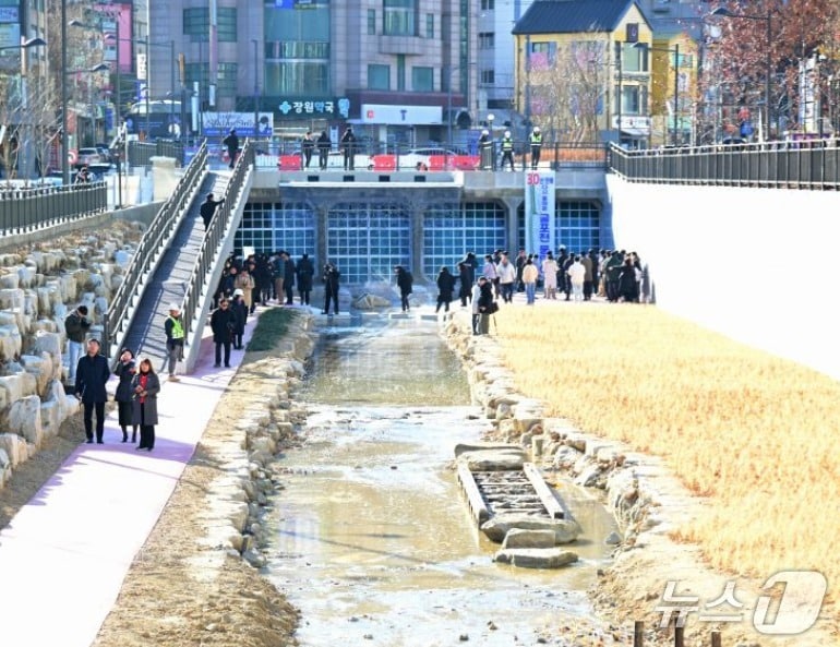 굴포천 생태하천 복원사업 현장 (인천시 제공.재판매 및 DB금지)