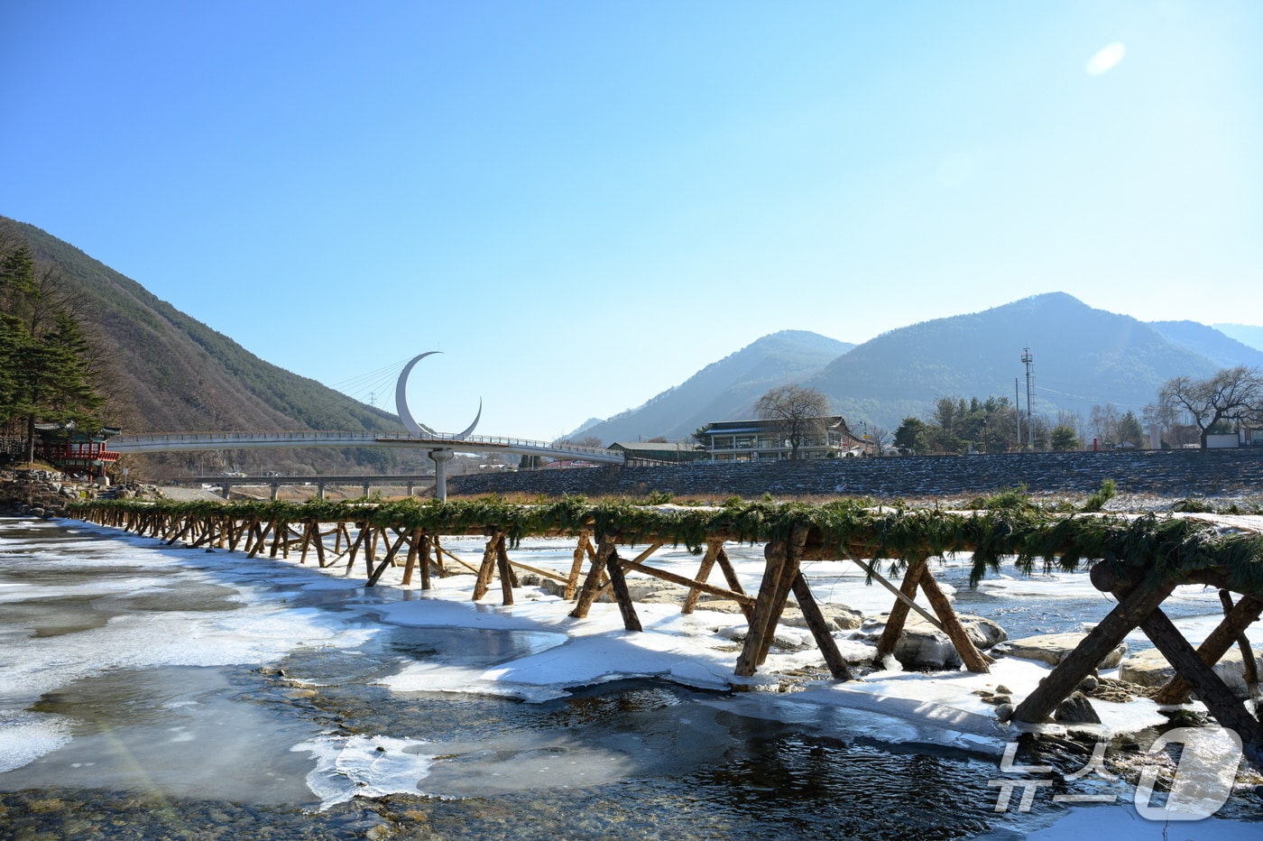 강원 정선군 여량면 아우라지 섶다리 자료 사진. (정선군 제공. 재판매 및 DB금지) 2025.12.17./뉴스1
