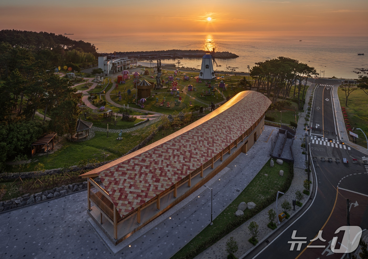 울주군 간절곶에 조성된 '간절루'. (울주군 제공. 재판매 및 DB 금지) /뉴스1