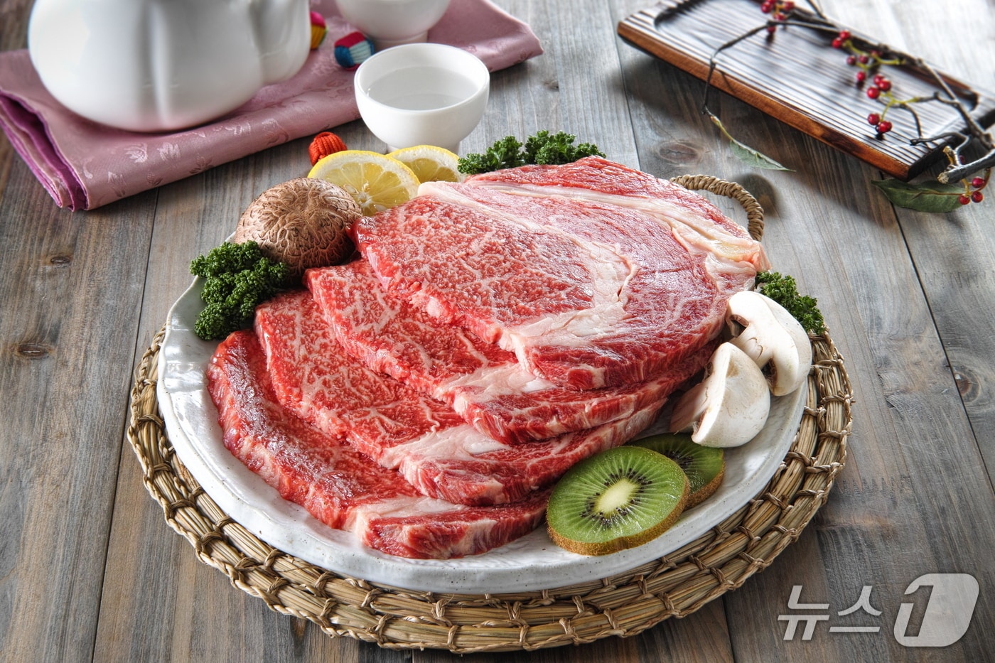 APEC 2025 정상회의 만찬에 오른 경주 천년한우. (경주시 제공, 재판매 및 DB금지) 2025.12.18/뉴스1 