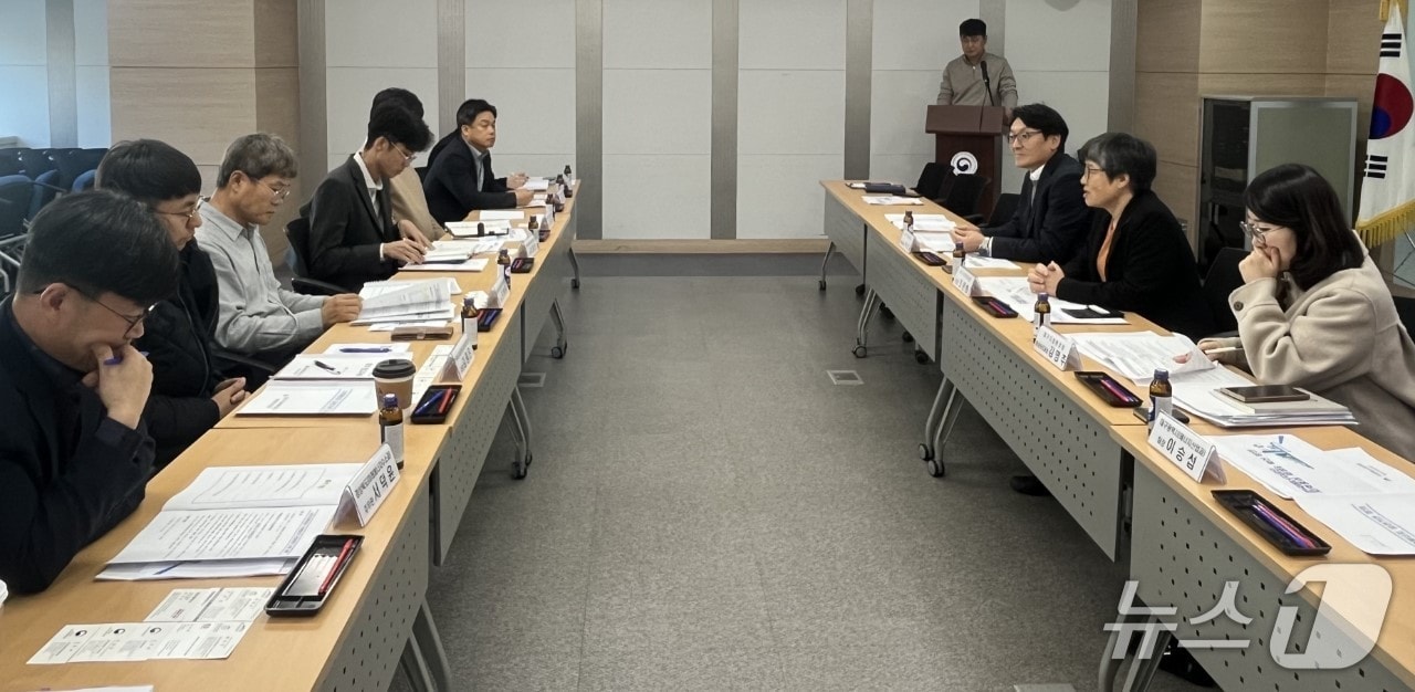 대구지방환경청이 '기후에너지 전담반'(TF·태스크포스)을 출범했다. 기후에너지 TF 회의 모습. (대구환경청 제공. 재판매 및 DB 금지)/뉴스1