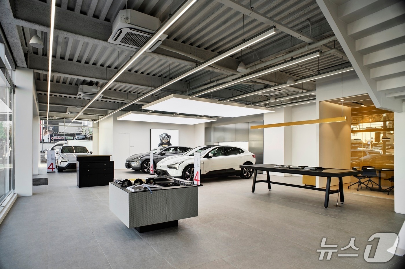 19일 대전 서구에 문을 연 폴스타 전시장 '스페이스 대전'의 모습(폴스타코리아 제공). 2025.12.19.