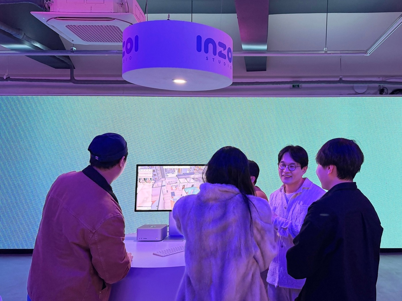 크래프톤이 2일 '애플 게임 쇼케이스'에서 인조이(inZOI) 맥 버전을 선보였다.(크래프톤 제공. 재판매 및 DB금지)2025.12.2/뉴스1