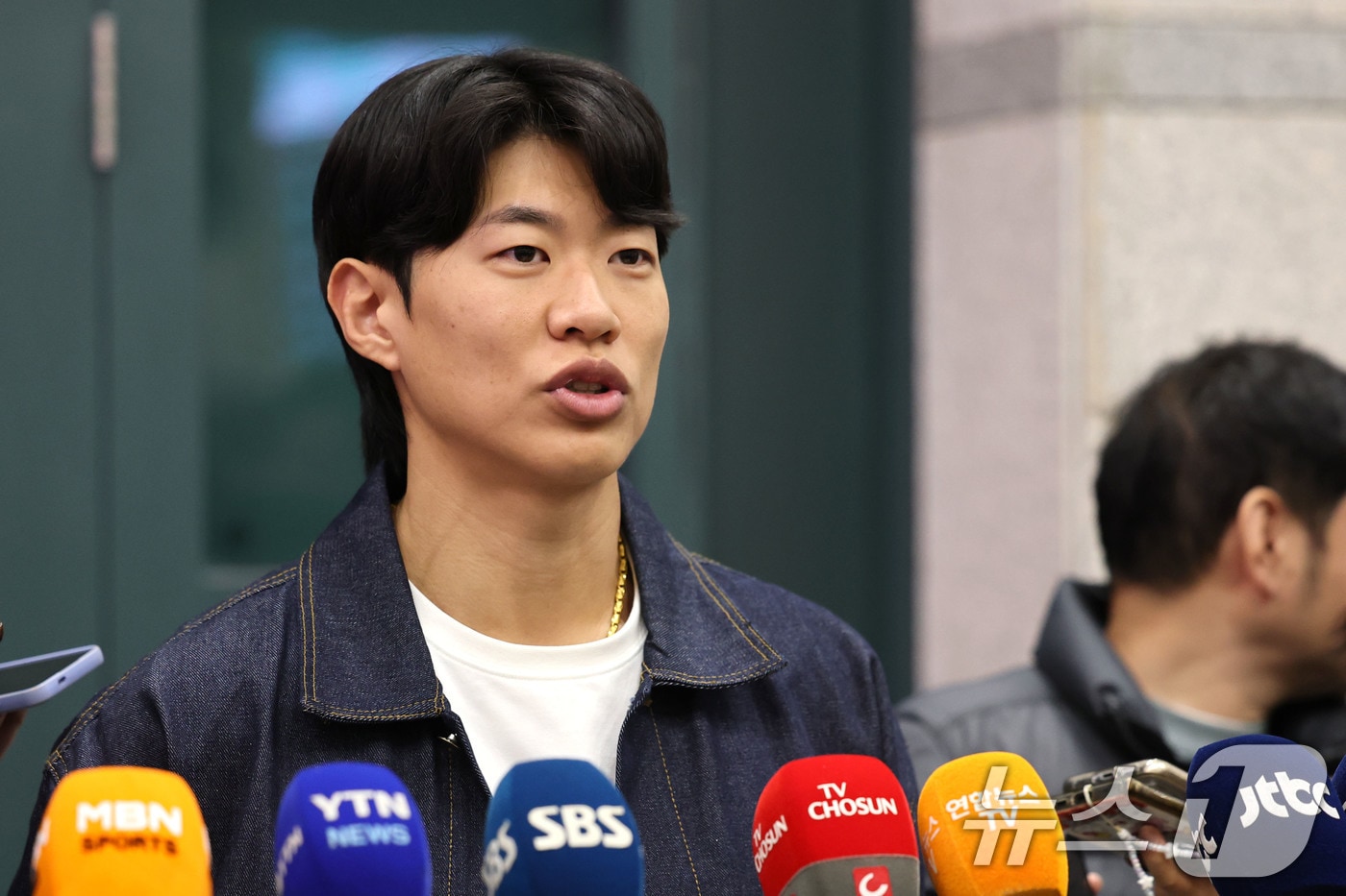 Paf와 함께하는 WBC 준비: 송성문의 부상 소식과 글로벌 야구 전략