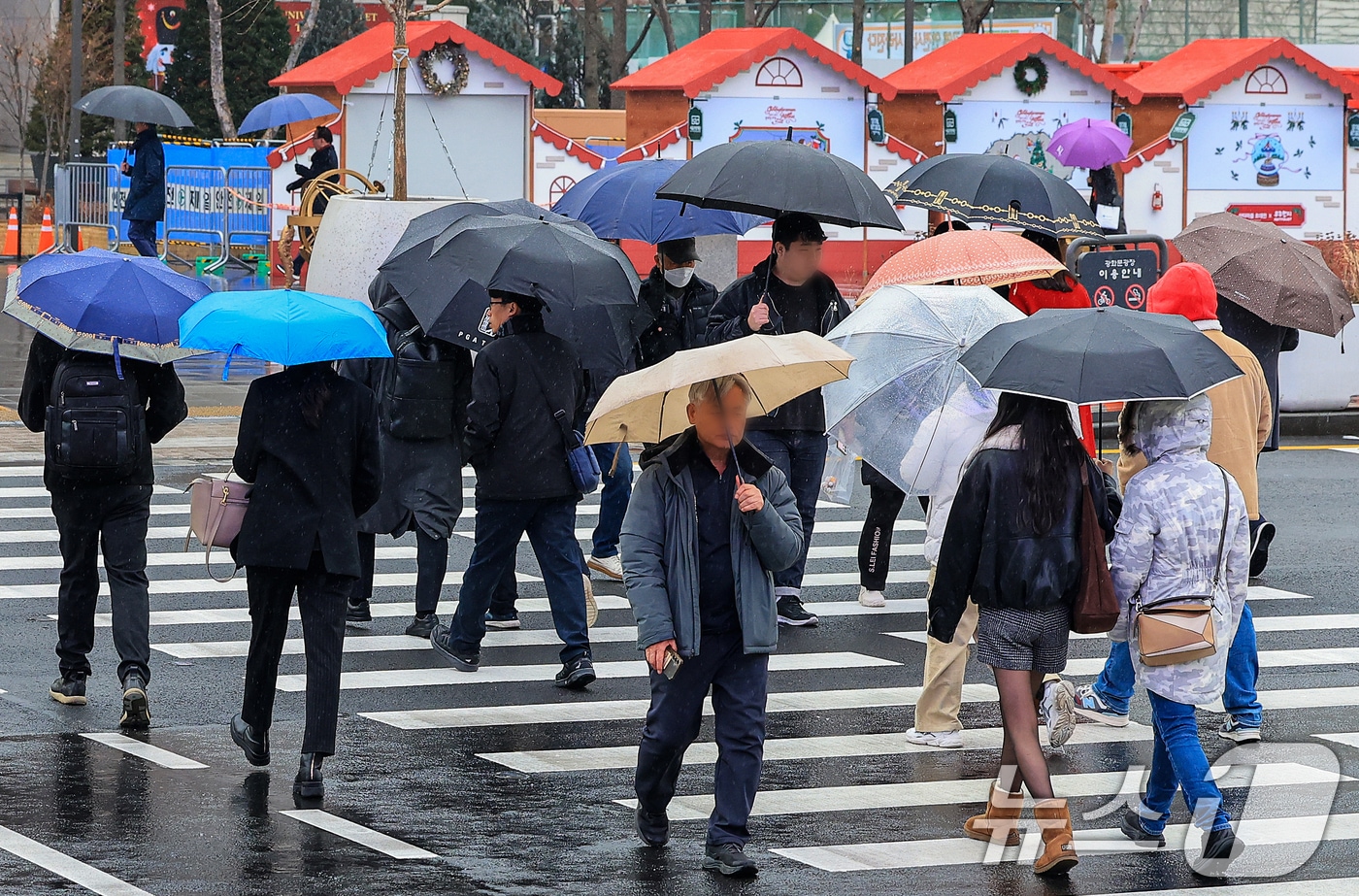 시민들이 발걸음을 재촉하고 있다.(사진은 기사 내용과 무관함) / 뉴스1 ⓒ News1