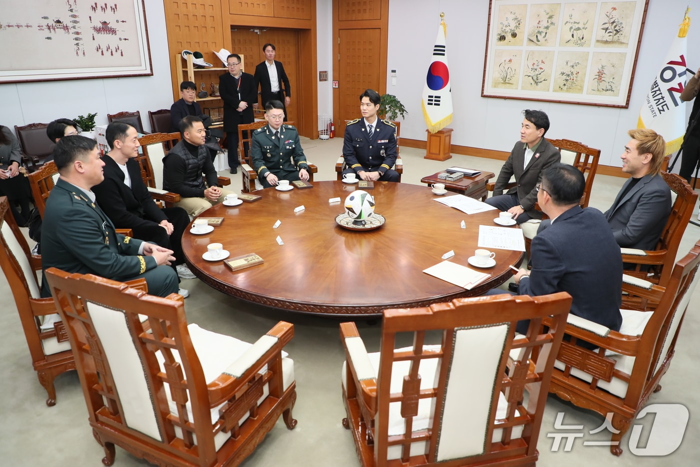 선행 의인 표창 수여식(강원도 제공. 재판매 및 DB금지)/뉴스1