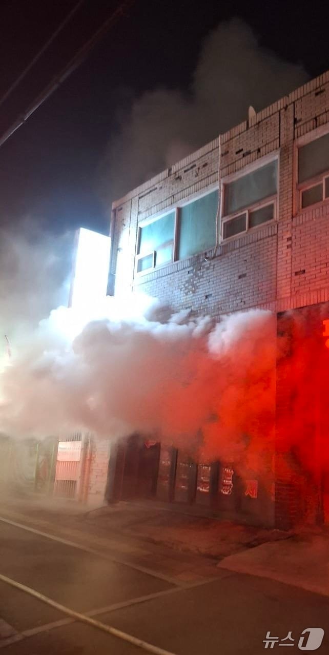 화재 현장. (경기도소방재난본부 제공. 재판매 및 DB 금지) 2025.12.24/뉴스1