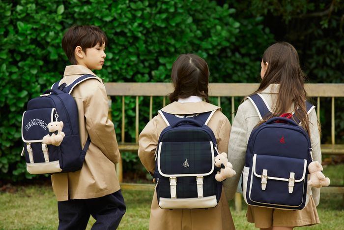 '백꾸'에 키링까지...패션업계, 신학기 책가방 출시 봇물 - 뉴스 썸네일 이미지