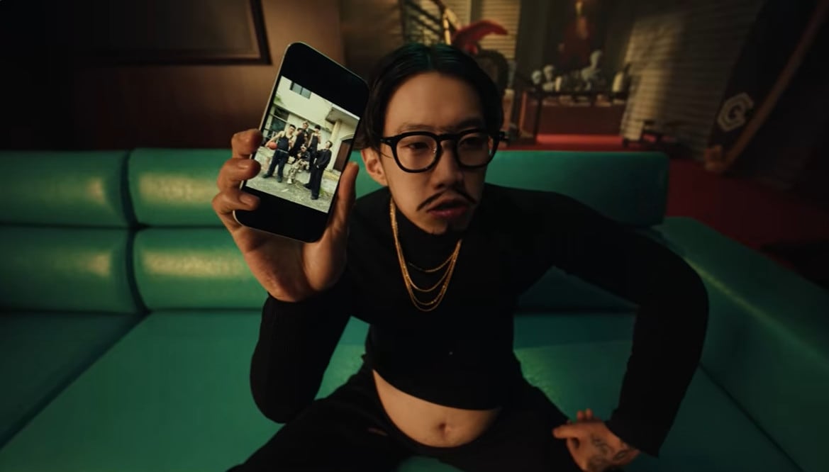 롱샷 뮤직비디오에 등장한 박재범/유튜브 캡처