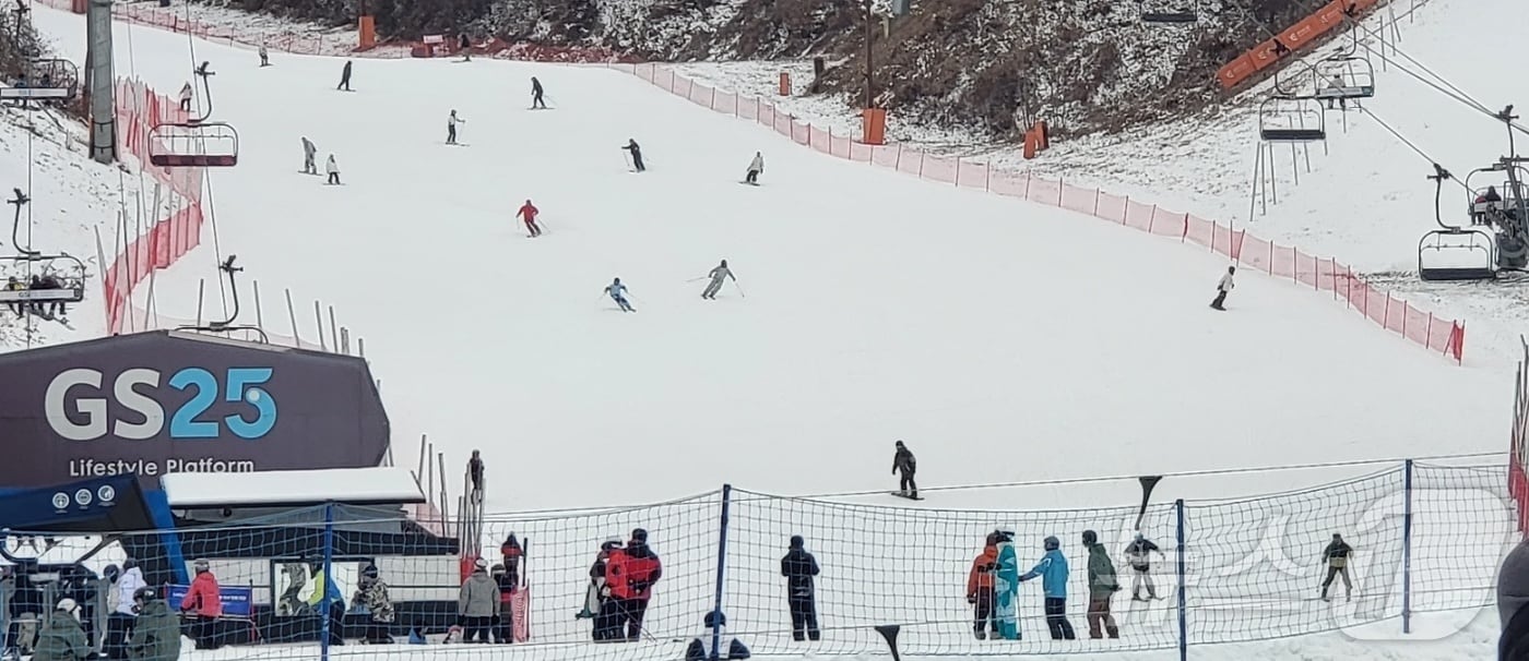 최근 강원 춘천시 엘리시안강촌 스키장 자료 사진. 2025.12.27 ⓒ 뉴스1 신관호 기자