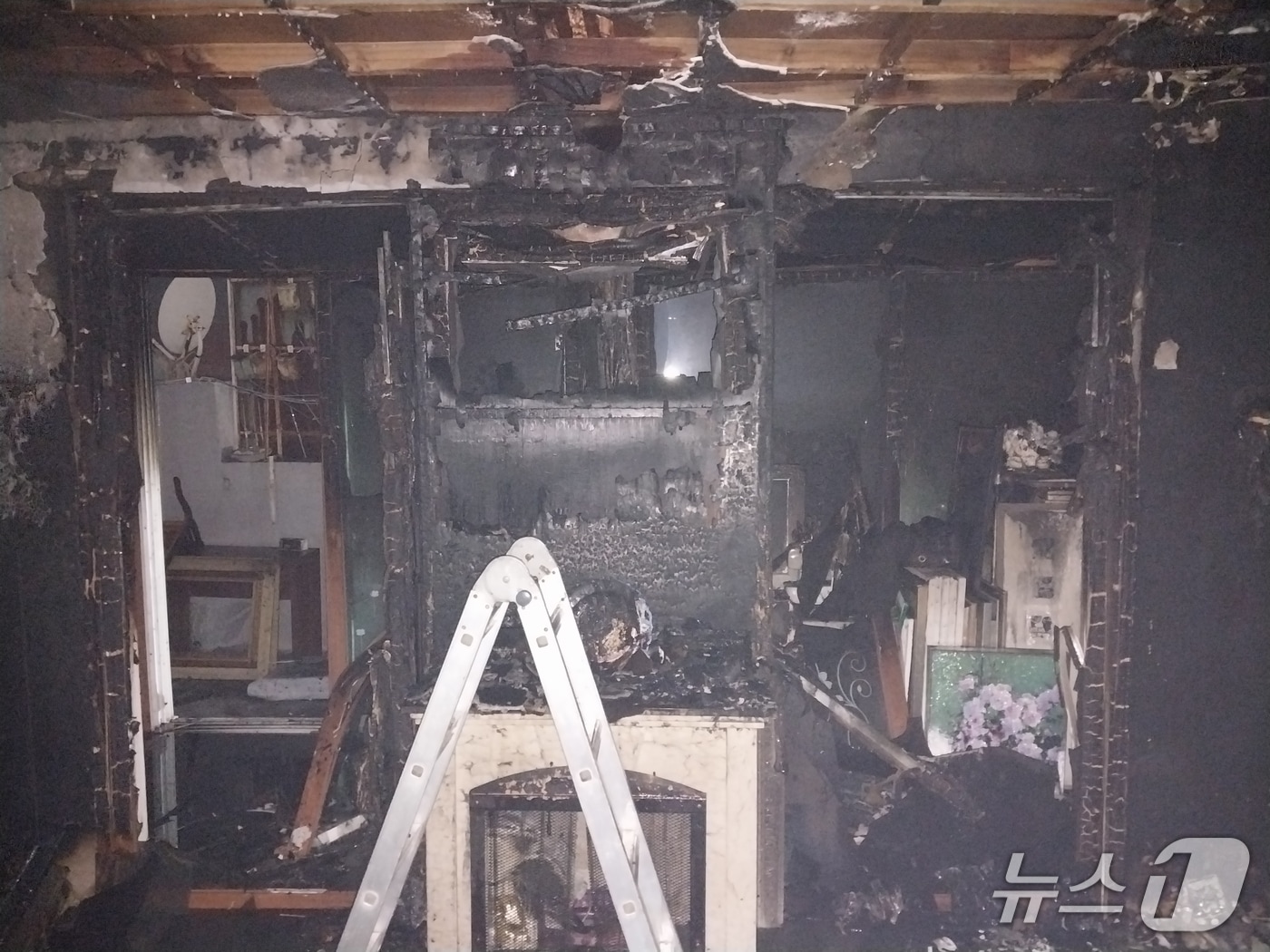 3일 오전 3시 53분쯤 인천시 남동구 구월동 한 상가건물에서 화재가 발생했다.(인천소방본부 제공. 재배포 및 DB금지)2025.12.3/뉴스1