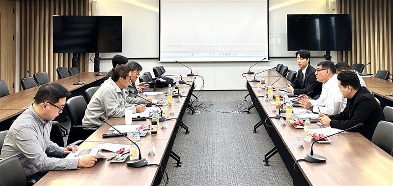 동부건설·엘살바도르 공공사업교통부&#40;MOPT&#41; 면담 모습.&#40;동부건설 제공&#41;/뉴스1 ⓒ News1 