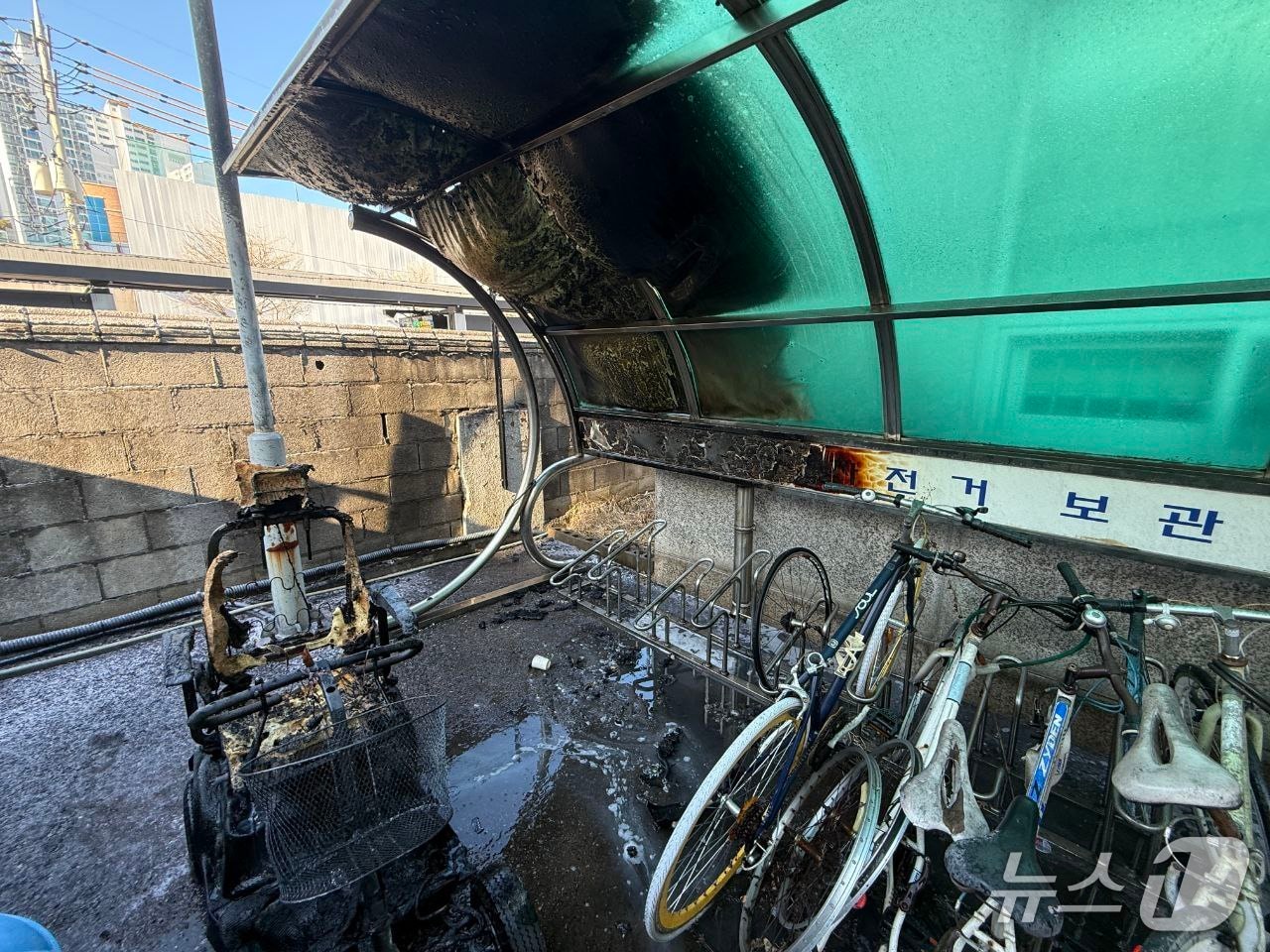 화재 현장. (경기도소방재난본부 제공. 재판매 및 DB 금지) 2025.12.30/뉴스1