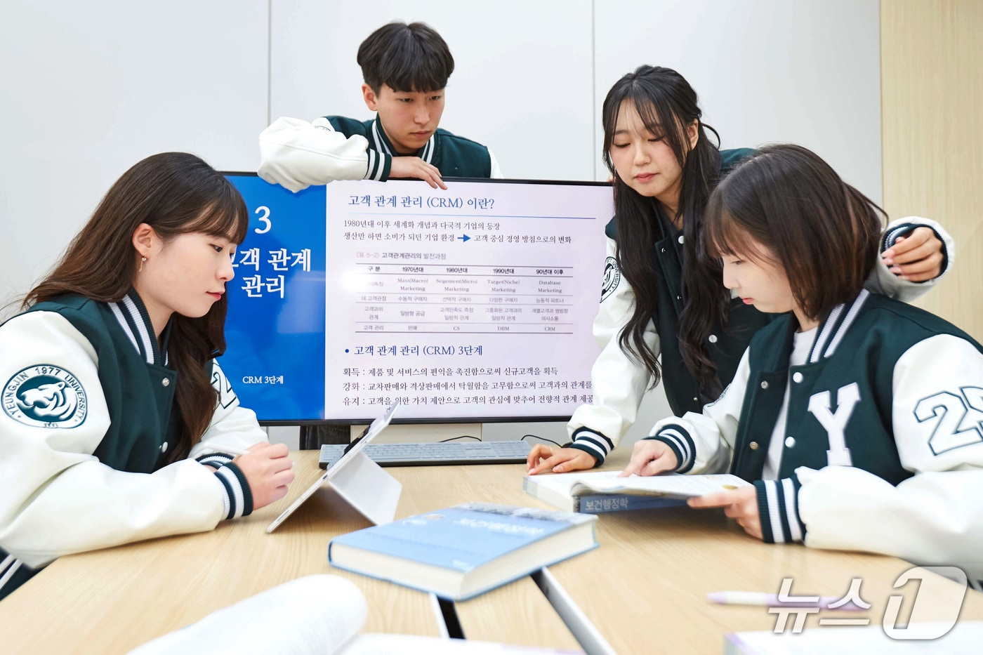 영진전문대 보건의료행정과 학생들의 병원마케팅 수업 모습. (영진전문대 제공. 재판매 및 DB 금지)