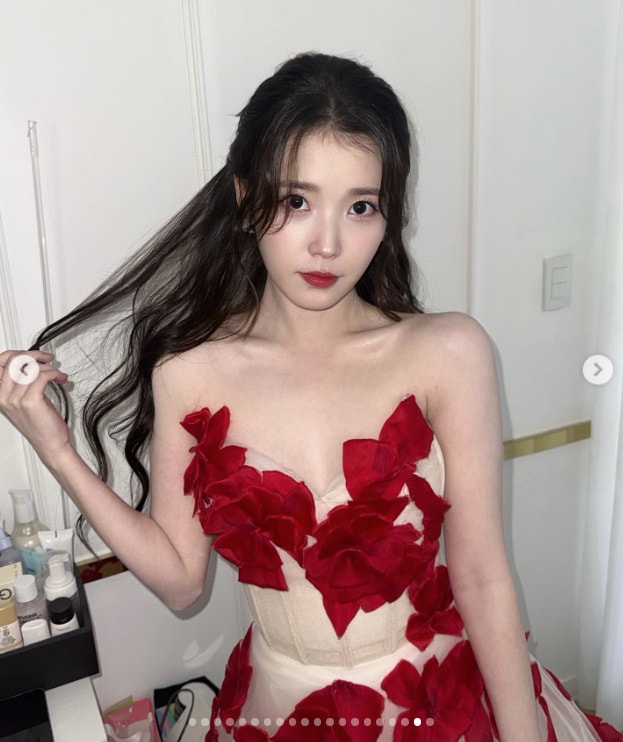 아이유 인스타그램 캡처