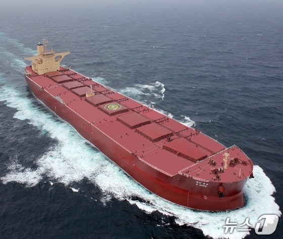 SK해운이 운용하는 초대형 철광석 운반선 케이호프호 (SK해운 제공. 재판매 및 DB금지)