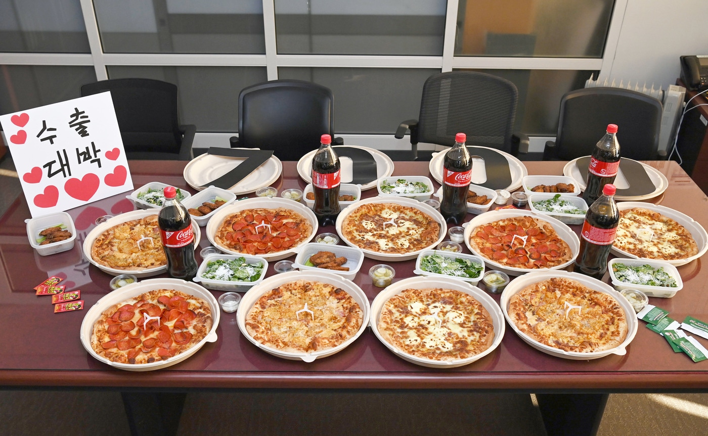이재명 대통령이 30일 수출 7000억 달러 돌파를 기념해 산업통상부 직원들에게 보낸 피자. (산업통상부 제공. 재판매 및 DB금지) 2025.12.31 /뉴스1