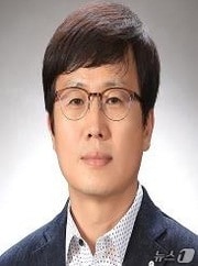 성흥택 부군수.