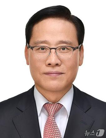 백일현 한국석회석신소재연구재단 내정자.(단양군 제공. 재판매 및 DB금지)/뉴스1 