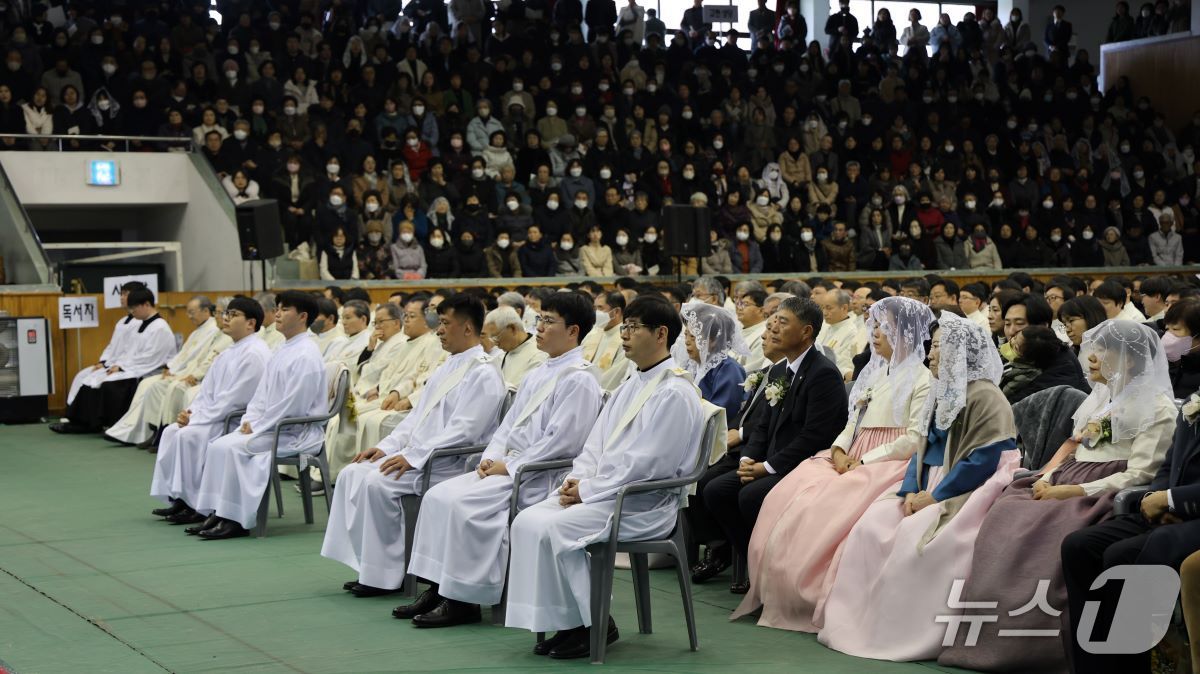 지난해 열린 천주교 마산교구 사제·부제 서품식.(천주교 마산교구 제공. 재판매 및 DB금지)